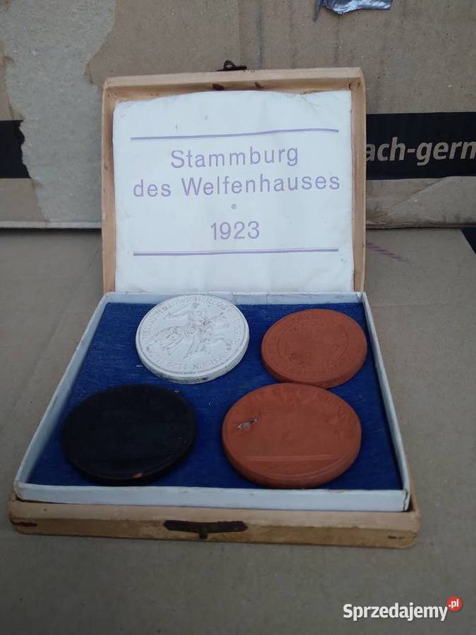 Zestaw historycznych medali z porcelany 1923 Przedbórz