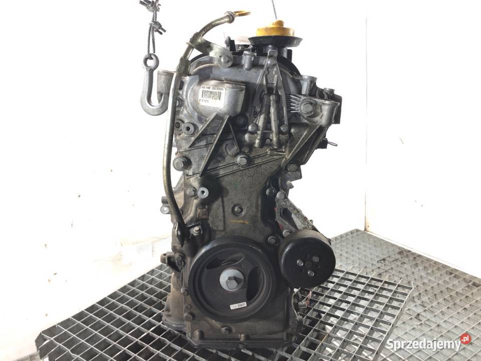 SILNIK DACIA 10 101 H4D480 SANDERO III