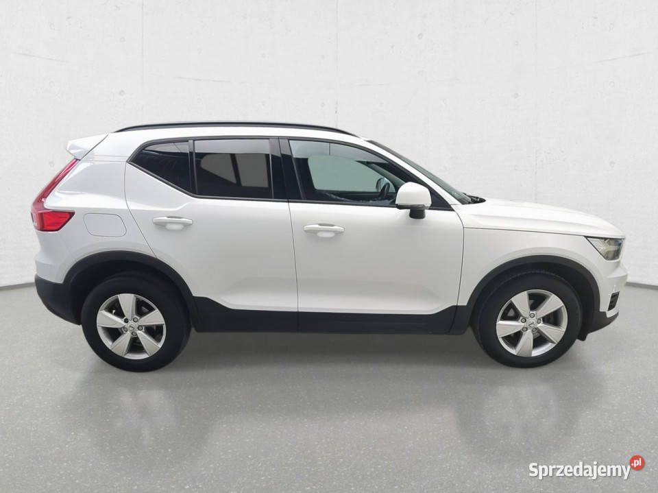 Volvo XC 40 Poleasingowe BZ Komorniki sprzedam