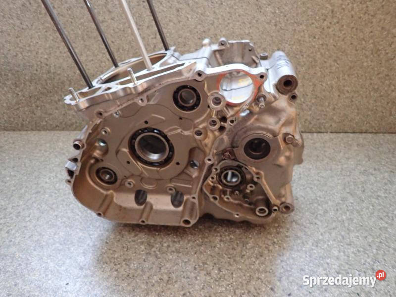 DWA KARTERY BLOK SILNIKA R405 SUZUKI DR 800 BIG Strzelce Krajeńskie