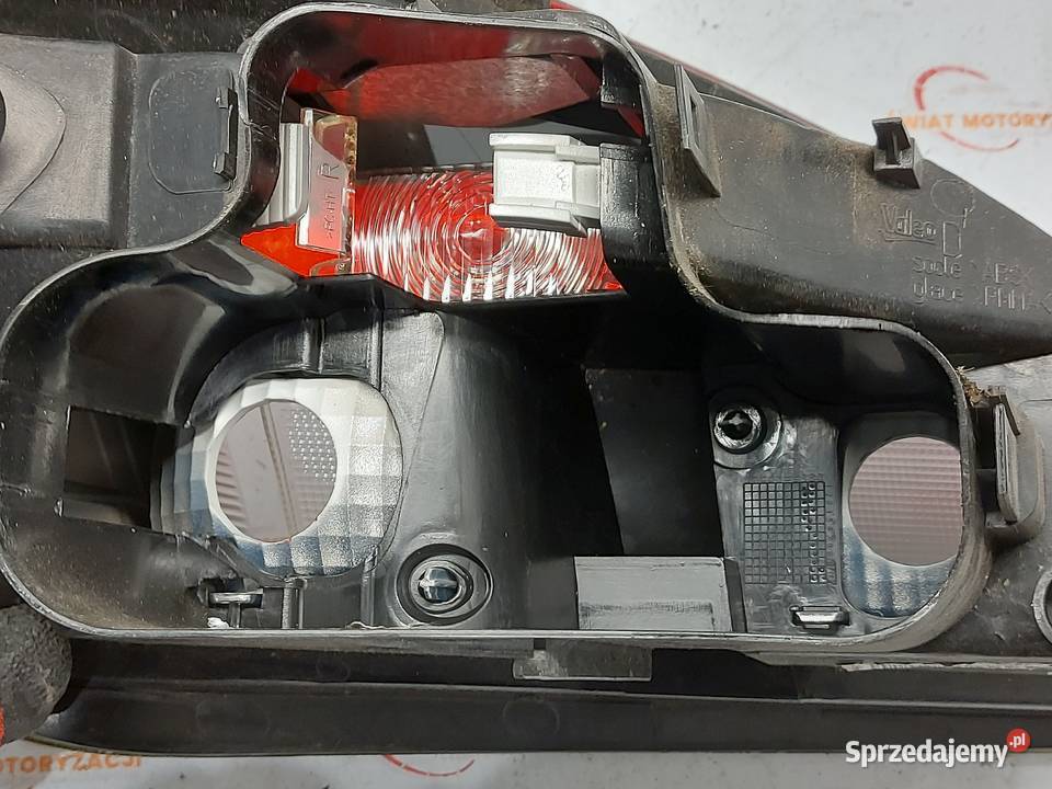 RENAULT MEGANE III COUPE lampa prawa tył Lampy tylne Kielce