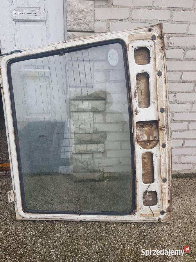 Klapa bagaznika i spojler polonez borewicz