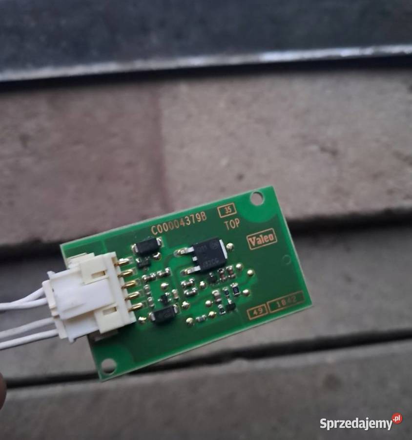 Przetwornica C00004379B Valeo BMW X1 E84 moduł Poznań
