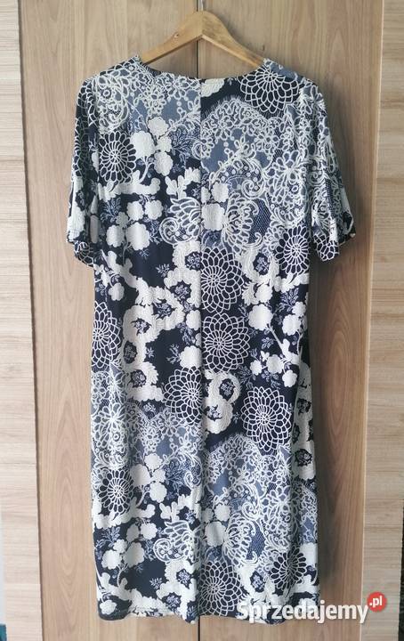 Sukienka z krótkim rękawem biały Falęcice