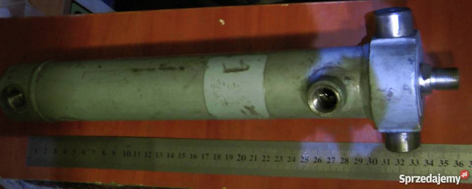 Siłowniki formy wtrysk wtryskowe dwustronnego świętokrzyskie Starachowice