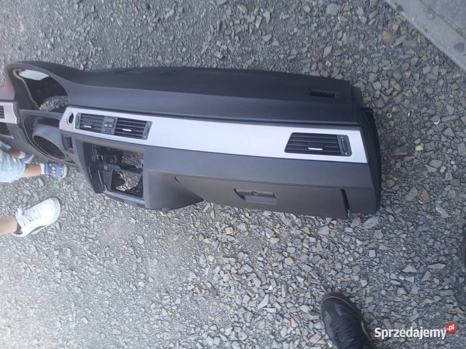 Kokpit konsola deska rozdzielcza poduszka BMW 3