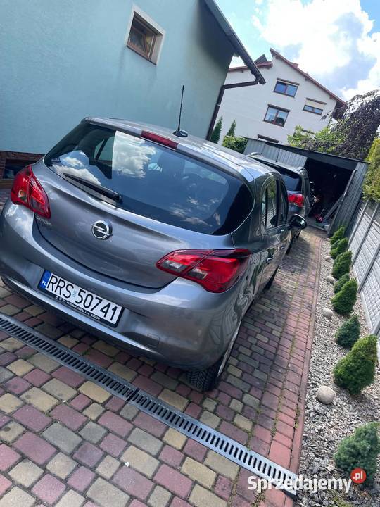 Opel Corsa e 75KM Czarna sprzedam