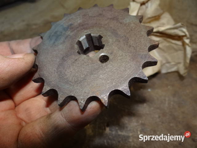 zębatka zdawcza 20 zębów MZ 250 org DDR Zębatki napędowe Żary