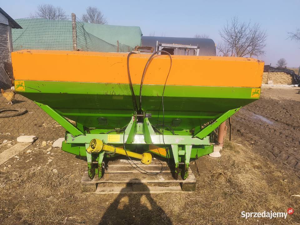 Rozsiewacz nawozów Amazone M 1800