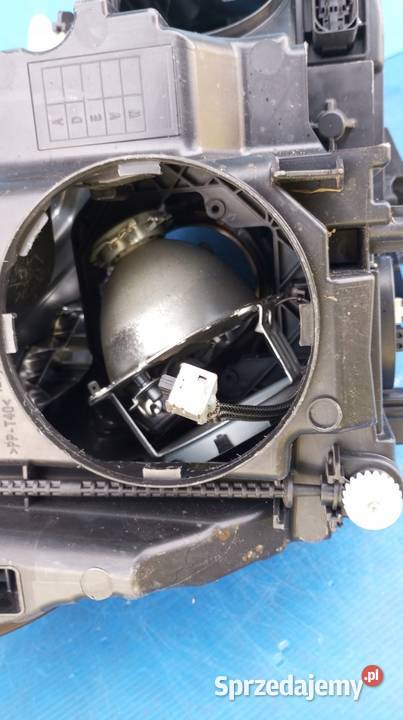 LAMPA LEWY PRZÓD EU XENON LED MERCEDES A KLASA osobowe wielkopolskie Nowy Tomyśl