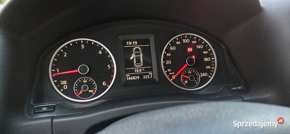 Vw tiguan 20 4x4 czarny pierwszy właściciel