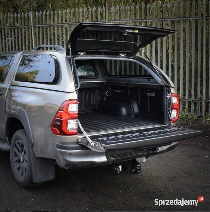 Zabudowa Toyota Hilux 2015 Hardtop Szyby uchylne Pasłęk