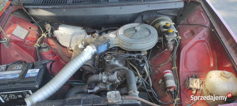 Polonez Caro 15 87000 70KM