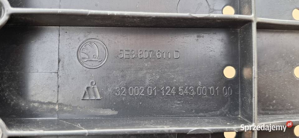 SKODA OCTAVIA IV 4 OSŁONA PŁYTA POD ZDERZAK