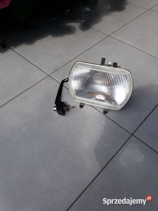 Sprzedam lampę przednią i klamkę do Wartburga lampy przednie lubelskie Łuków