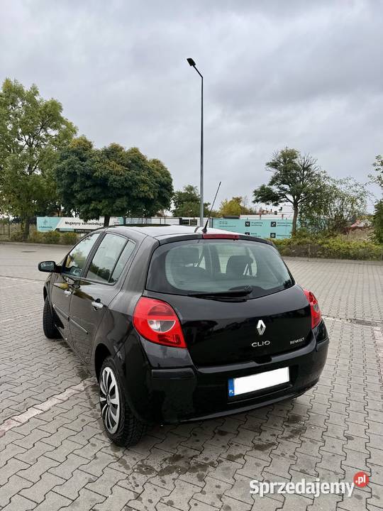 Renault Clio III 12 75 DYNAMIQUE Czarny metalik