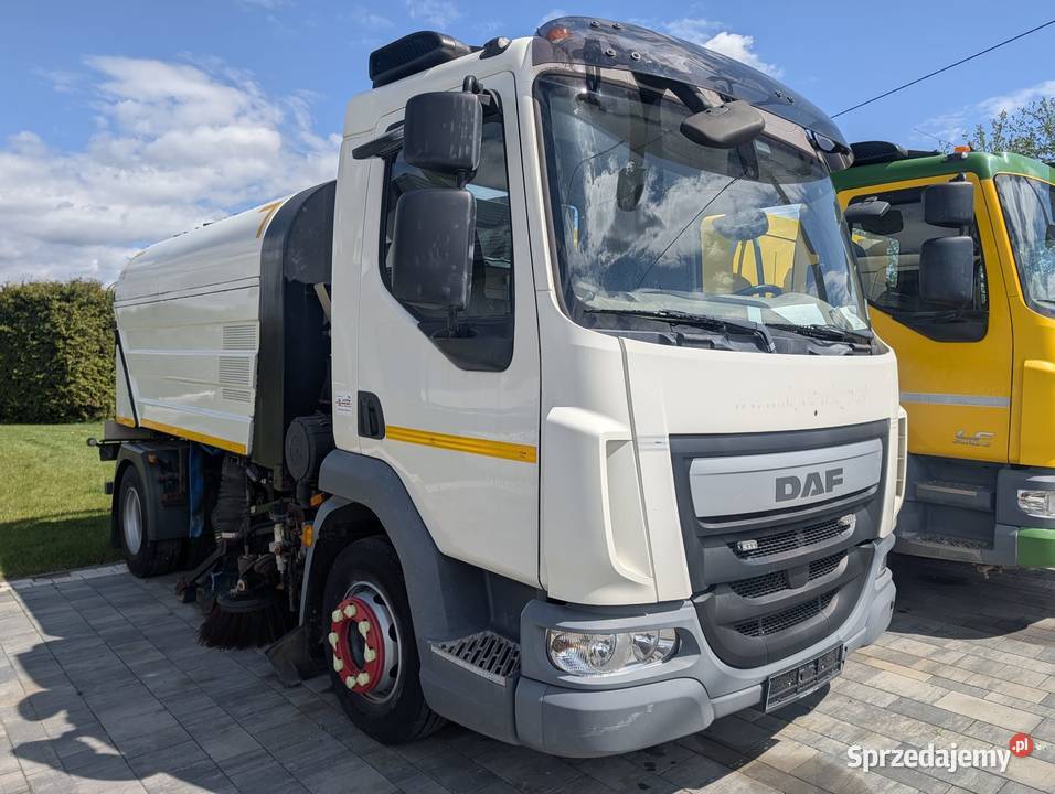 Zamiatarka uliczna DAF LF 45 180 FAUN 2016