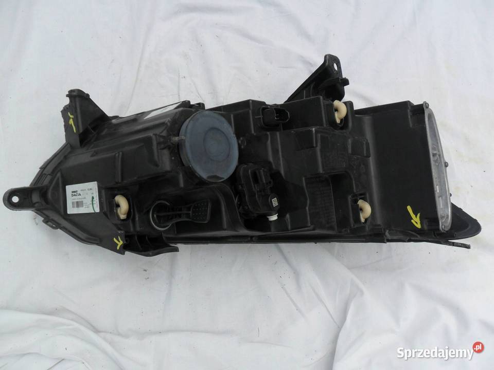 REFLEKTOR PRZÓD STRONA LEWA DACIA SANDERO III Lampy przednie