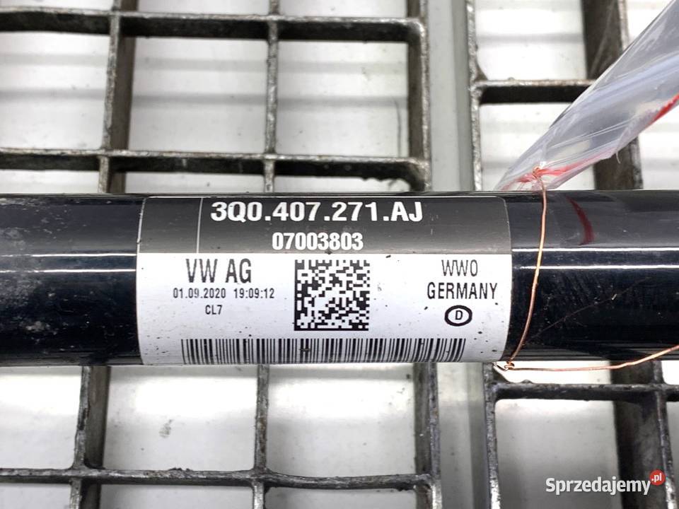 PÓŁOŚ LEWY PRZÓD SKODA SUPERB III 3Q0407271AJ 14 Półosie