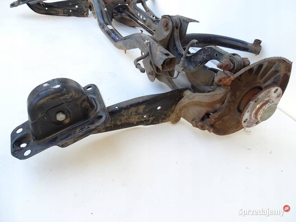 BELKA ZAWIESZENIE TYŁ SANKI 5Q0505315G OCTAVIA