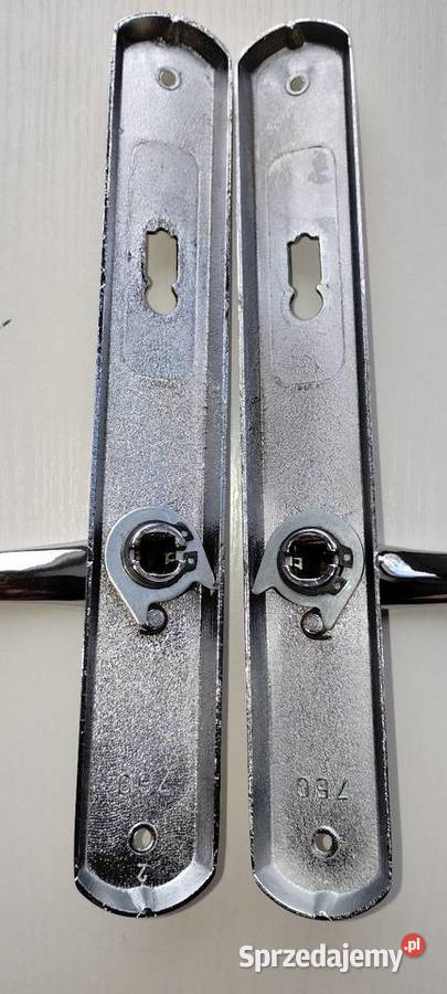 Klamki drzwiowe i łazienkowe