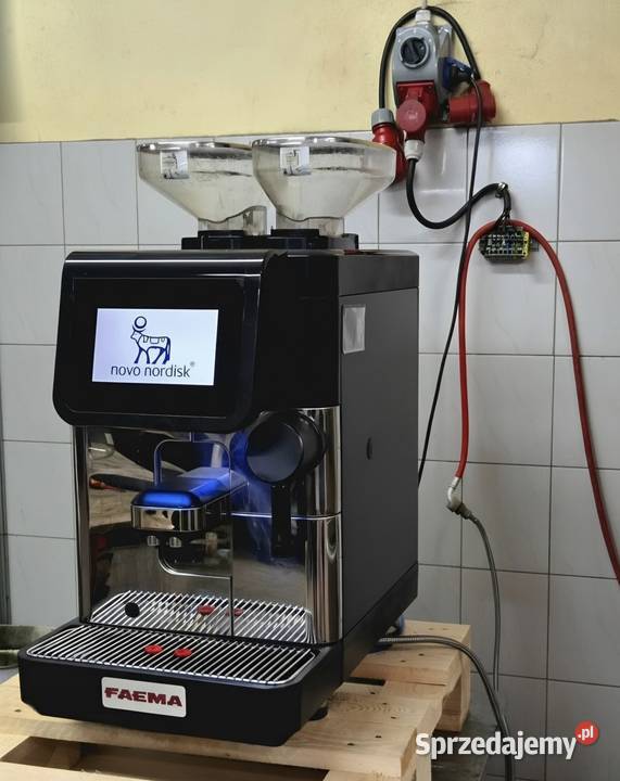 Profesjonalny Ekspres Superautomatyczny FAEMA Białystok sprzedam