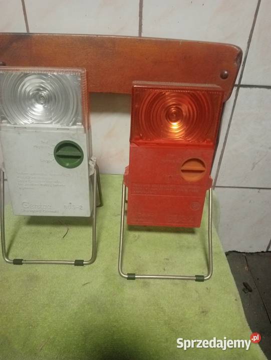 Latarki lampy sygnałowe syrena ursus warszawa Pozostałe Ogrodzieniec