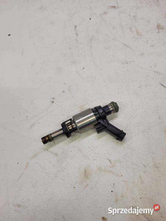 WTRYSK WTRYSKIWACZ AUDI A4 A5 20 TFSI 0261500621 Przystajń sprzedam