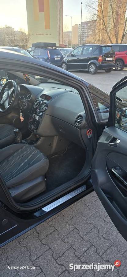 Opel Corsa D 14 16V 2010r 5 Drzwi Wałbrzych