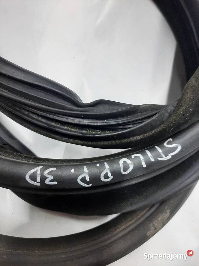 Fiat Stilo 3 drzwi uszczelka drzwi prawych Ksawerów