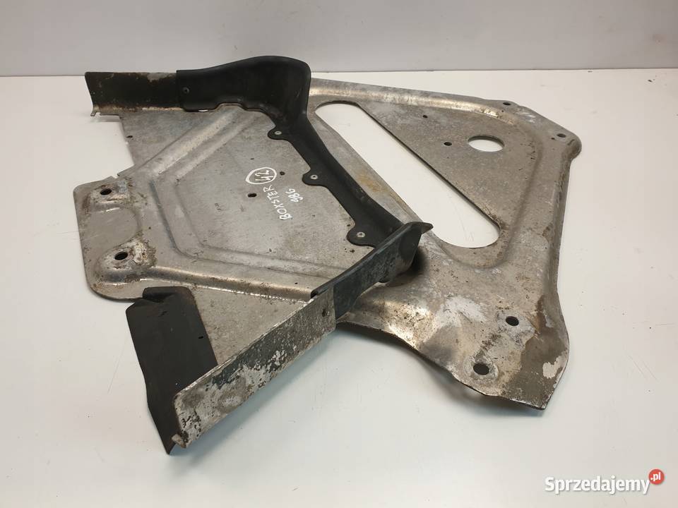 Porsche Boxster 986 25 OSŁONA SILNIKA dolna