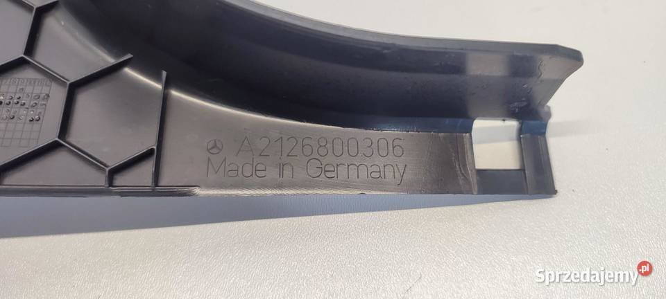 MERCEDES W212 OSŁONA SŁUPKA LEWY TYŁ sprzedam