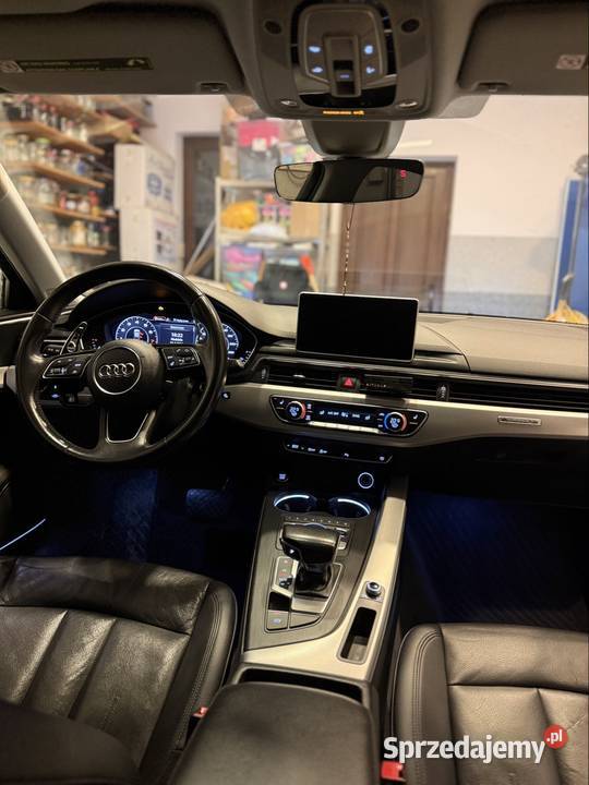 Audi A4 Limousine 20 TFSI quattro Stronic sport Legnica