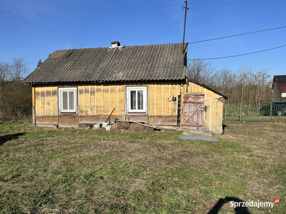 Dom drewniany na działce 800 m2 w Chotczy Chotcza Dolna