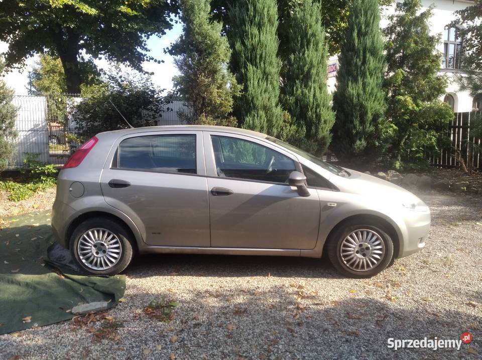 FIAT PUNTO GRANDE 2007 14 5 drzwi Rok produkcji 2007 Brodnica sprzedam