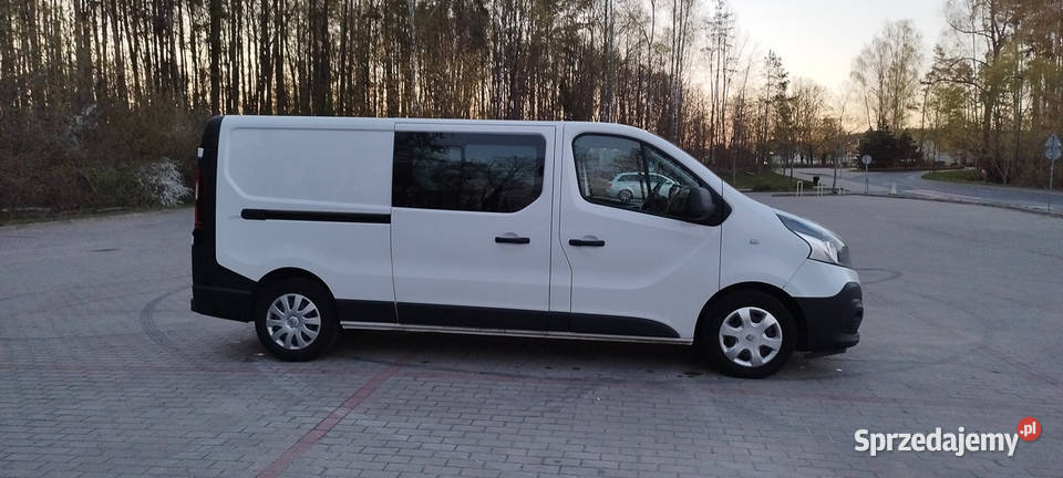 RENAULT TRAFIC III Brygadowy 6 osób TwinTurbo Olsztyn