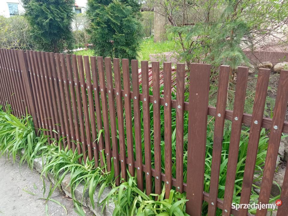 Prosty Płot sztachetowy drewno