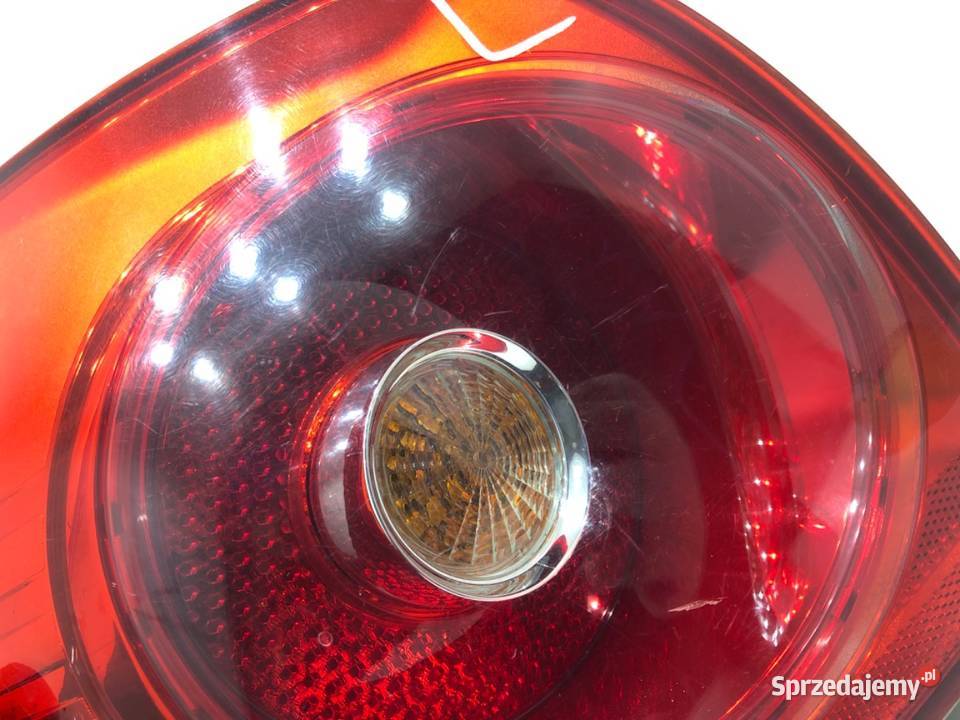 LAMPA LEWY TYŁ VW GOLF V Hatchback 0310 ŚWIATŁO sprzedam