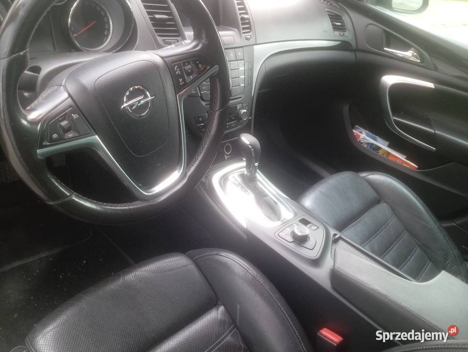 Opel Insignia Sport Tourer Cosmo automatyczna Głogów