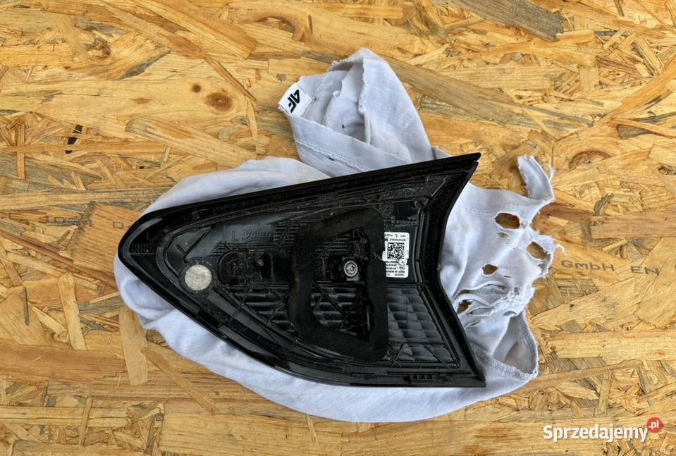 Lampa Tył tylna w Klape Lewa LH Prawa RH Corsa F Rok produkcji 2020 Międzychód