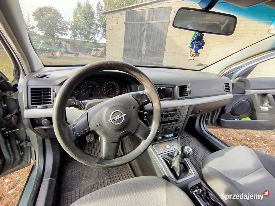 Opel Vectra C 22 2002 150 benzynaLPG Bowyczyny