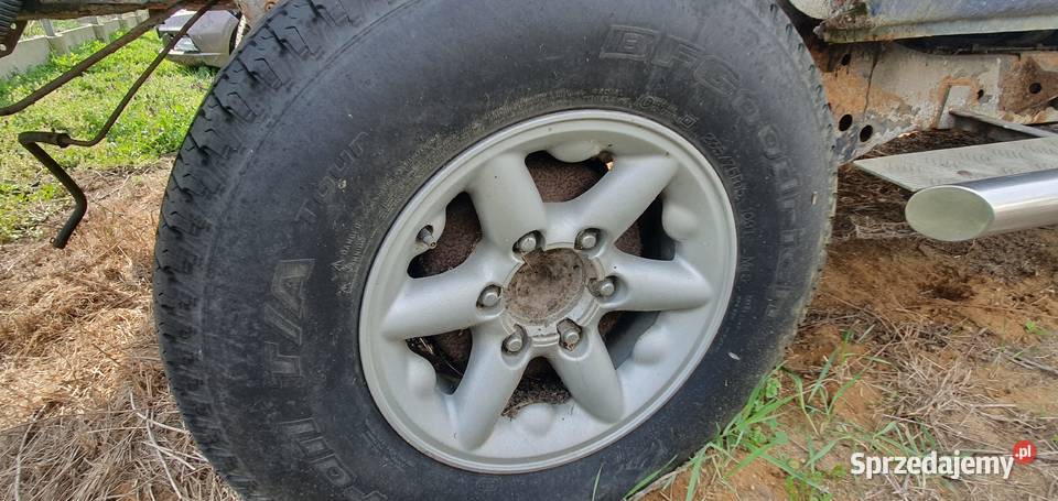 Nissan Terrano Ford Maverick Felgi opony Średnica 15" Garwolin