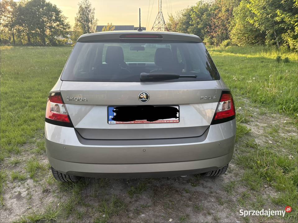 Skoda Fabia 10 MPI 2018 mały przebieg nieuszkodzony Fabia Radomsko sprzedam
