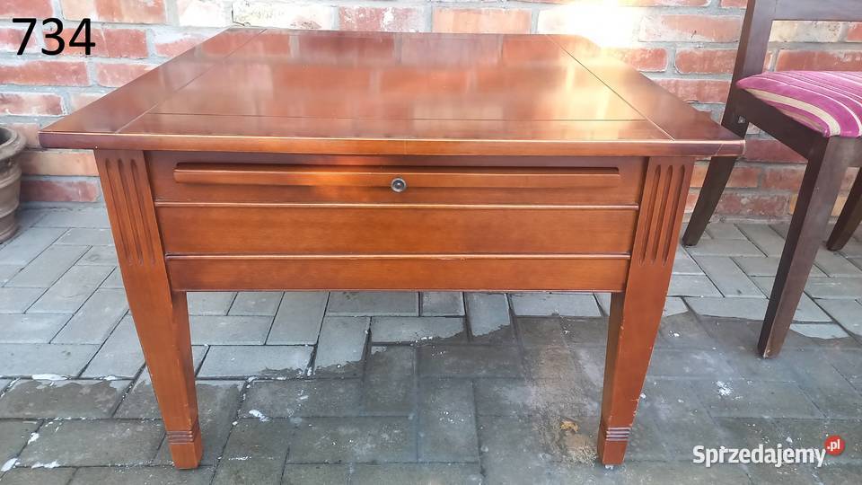 Stolik kawowy stylowy drewniany z szufladami i