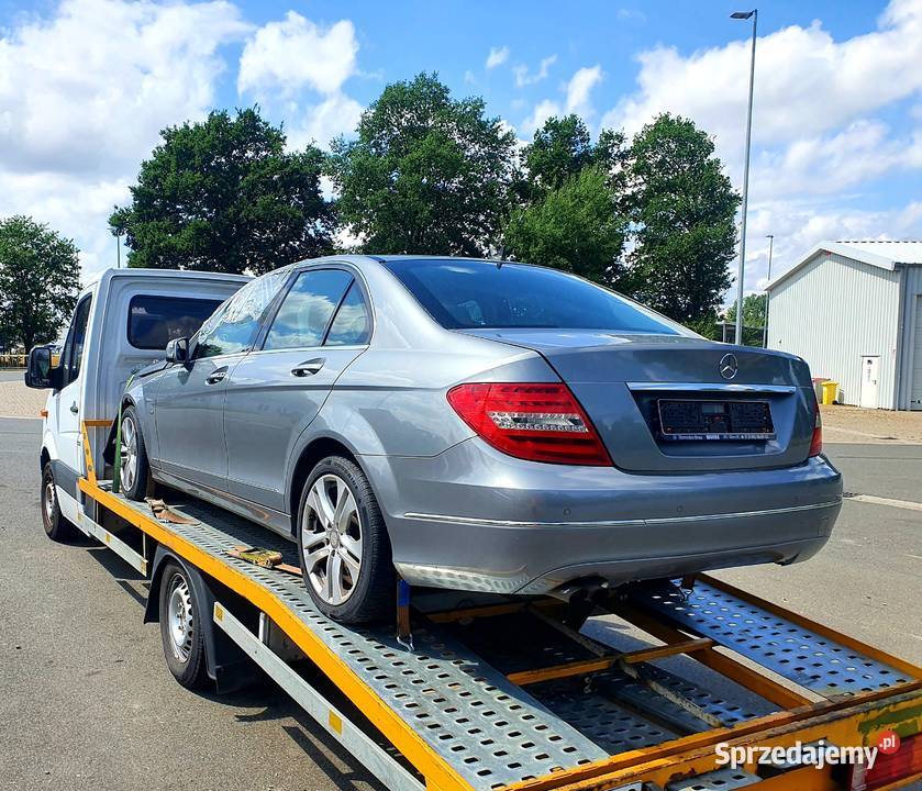 MERCEDES W204 ZAWIAS ZAWIASY DRZWI SEDAN KOLOR