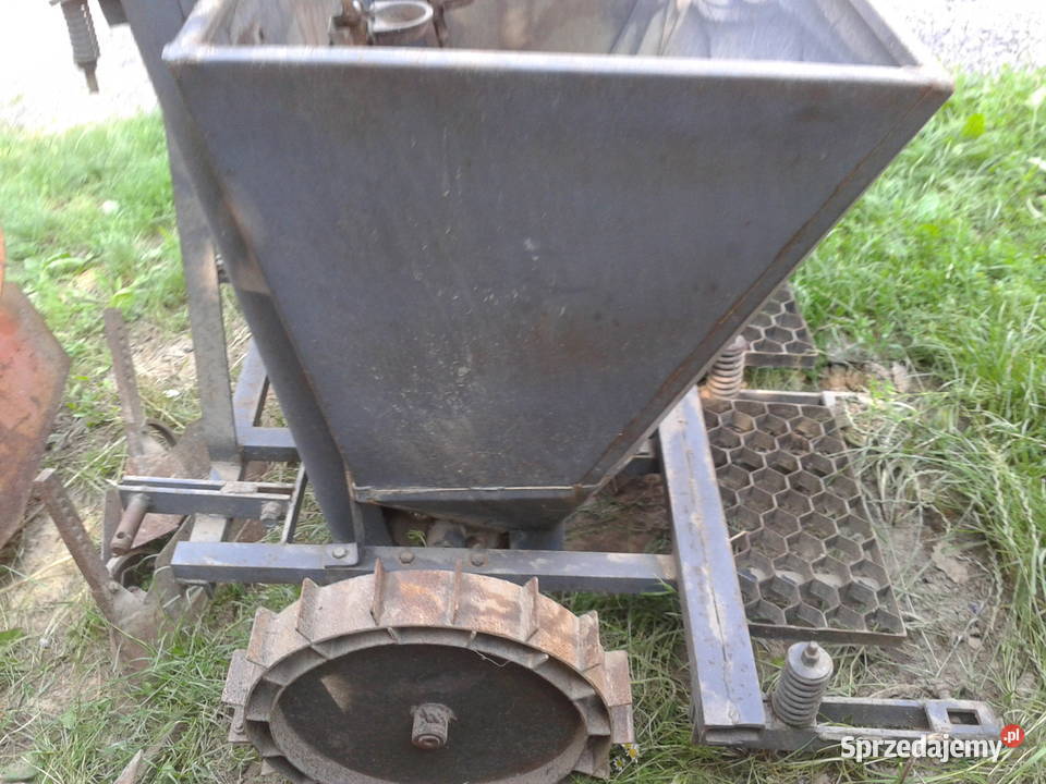 sadzarka do ziemniaków AKPIL Nowa Słupia