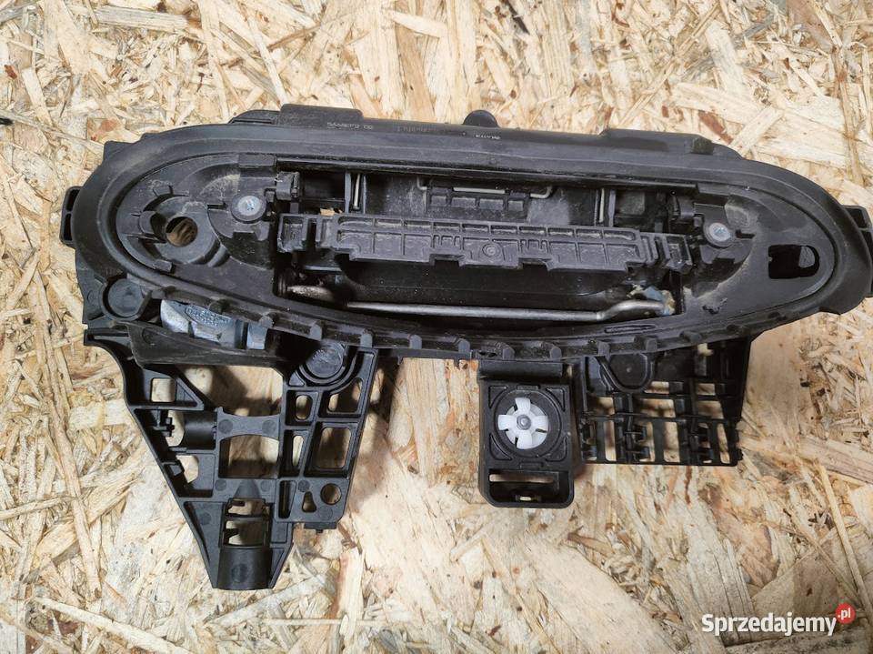 Klamka Zewnętrzna Prawy Przód BMW X1 U11 Pleszew