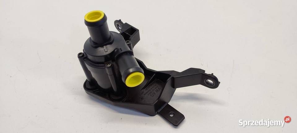 VW TIGUAN II POMPKA WODY MOCOWANIE 05E965561 sprzedam