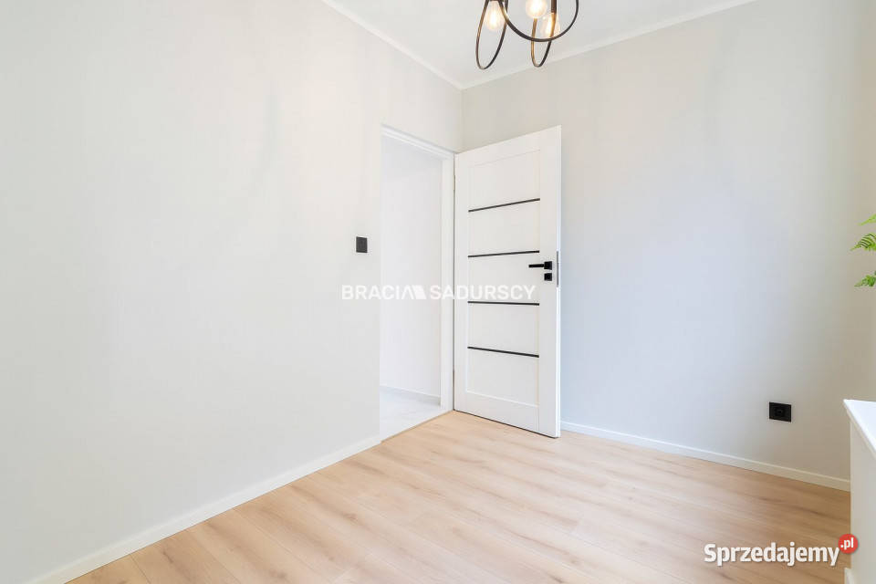 Ogłoszenie mieszkanie Kraków Kamionka 5082m2 sprzedam