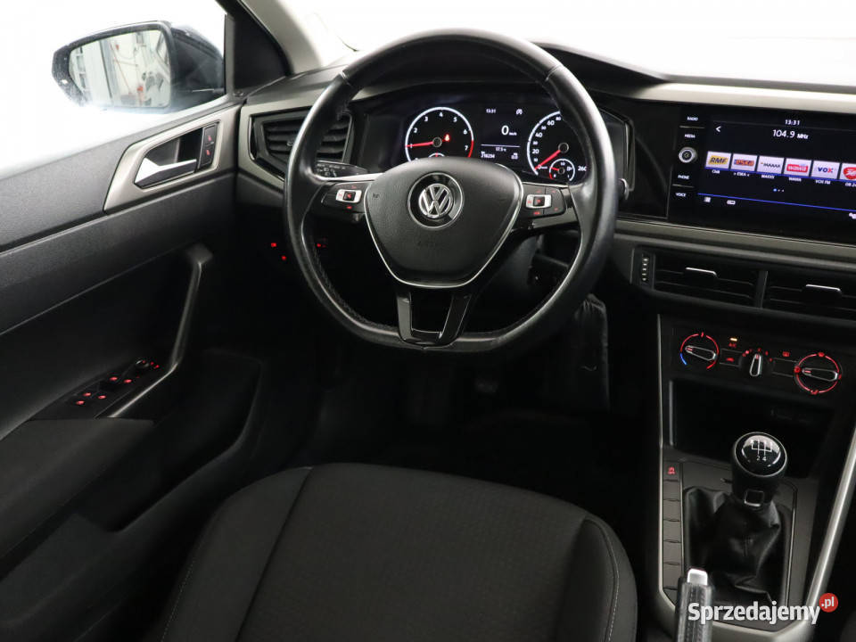 VW Polo 10 TSI 70KM